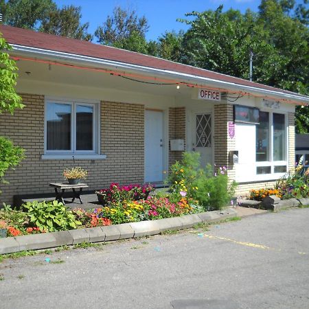 Motel Le Jardin Québec Eksteriør billede